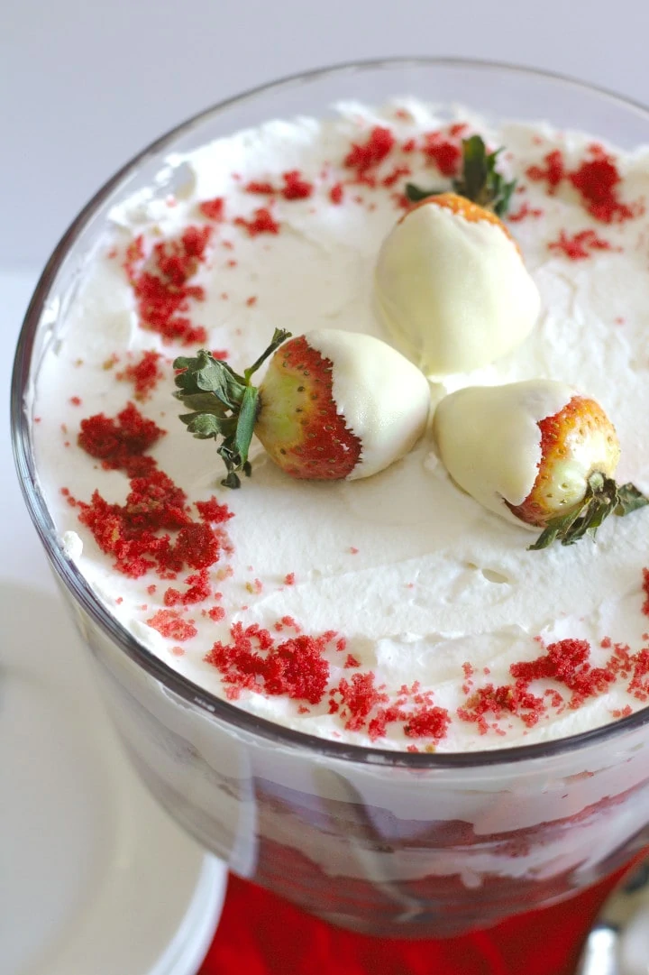 An above shot of a red velvet cheesecake trifle.
