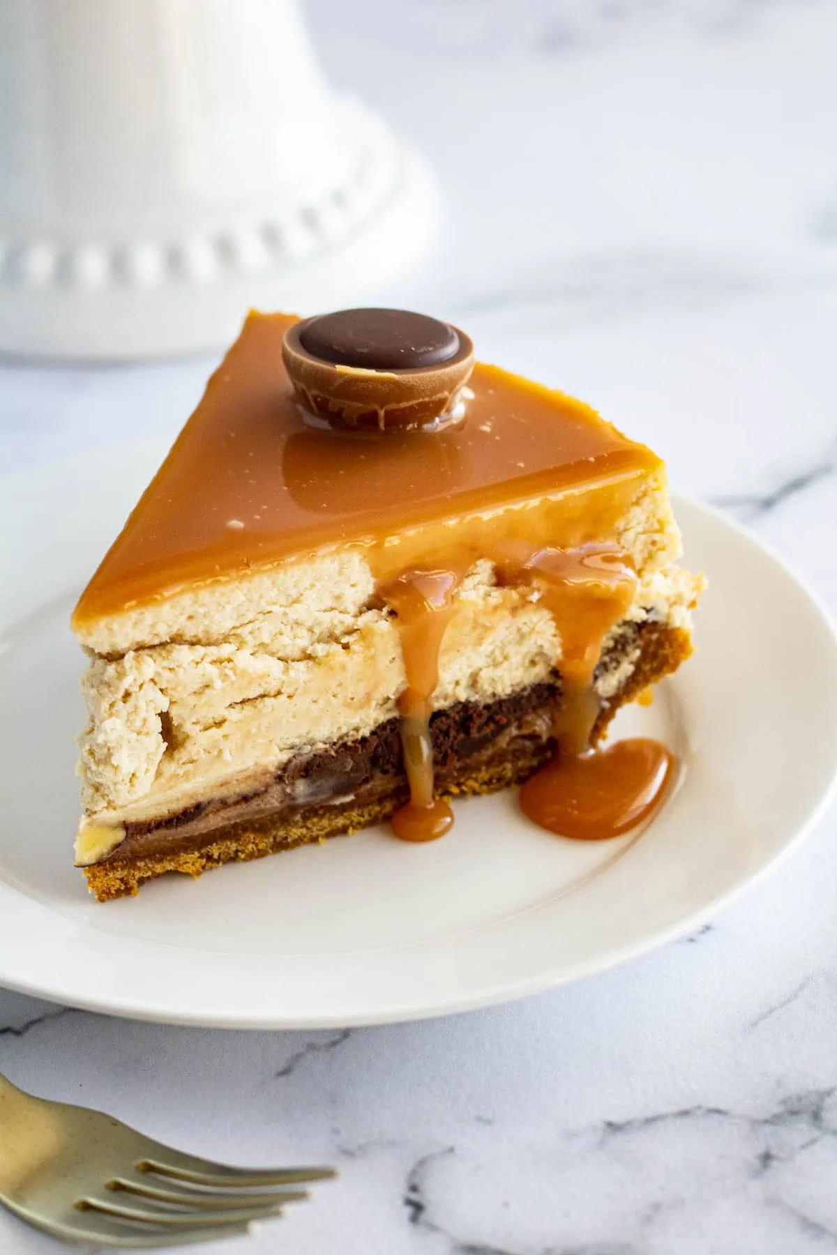 Toffifee Cheesecake – Nina Kneads to Bake